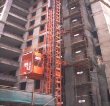 施工升降機